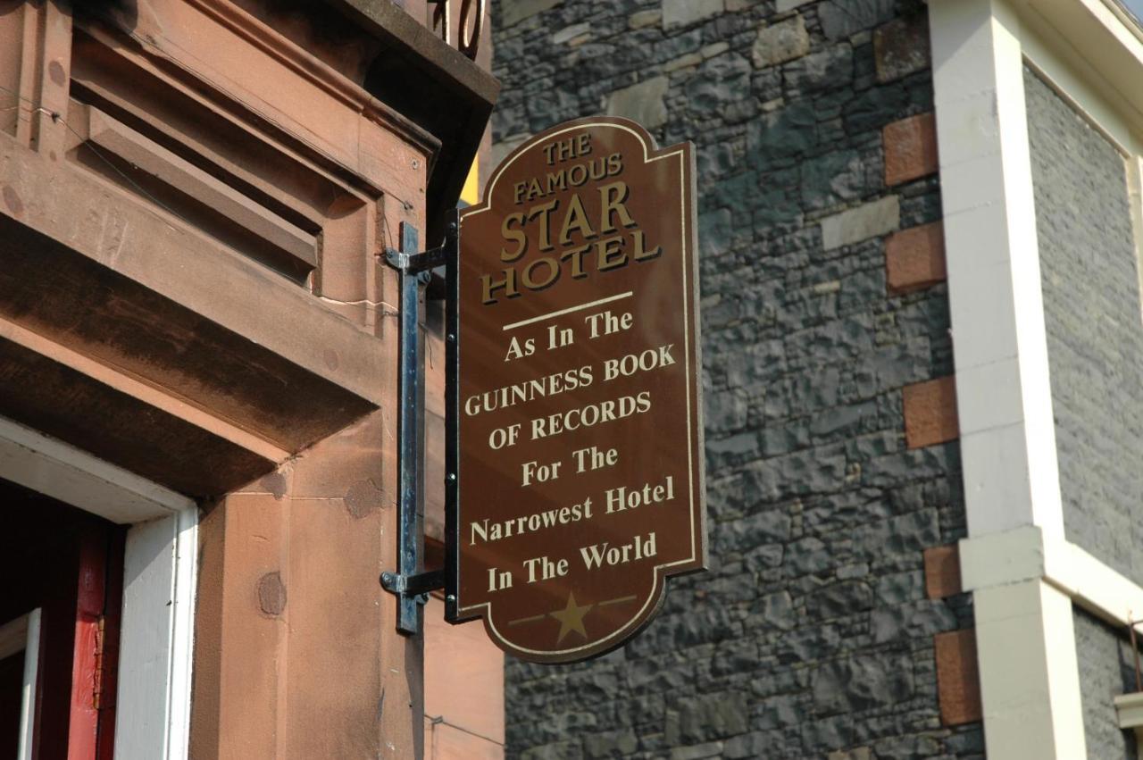 The Famous Star Hotel Moffat Exterior photo